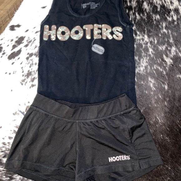 XS Hooters Black Uniform Military - Picture 1 of 3